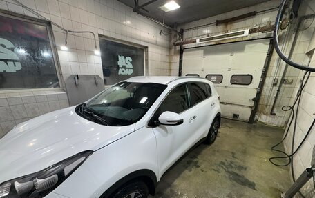 KIA Sportage IV рестайлинг, 2019 год, 2 200 000 рублей, 2 фотография