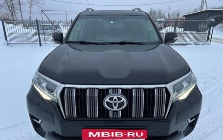 Toyota Land Cruiser Prado 150 рестайлинг 2, 2018 год, 5 750 000 рублей, 2 фотография