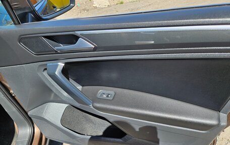 Volkswagen Tiguan II, 2017 год, 2 300 000 рублей, 7 фотография