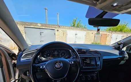 Volkswagen Tiguan II, 2017 год, 2 300 000 рублей, 13 фотография