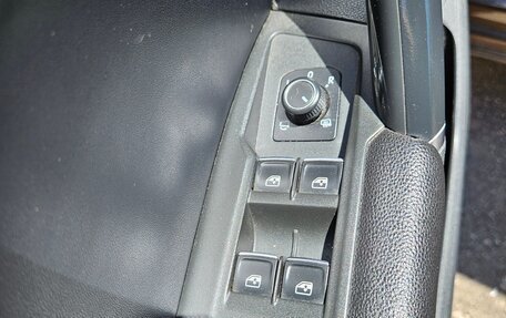 Volkswagen Tiguan II, 2017 год, 2 300 000 рублей, 14 фотография