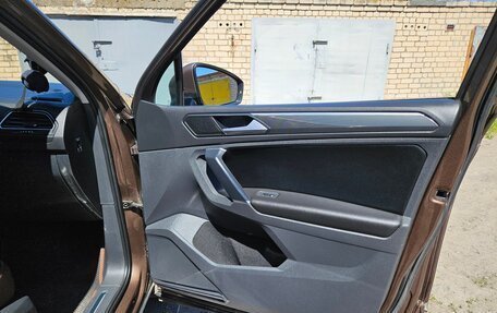 Volkswagen Tiguan II, 2017 год, 2 300 000 рублей, 8 фотография