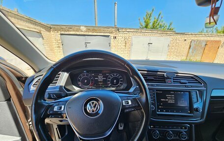 Volkswagen Tiguan II, 2017 год, 2 300 000 рублей, 12 фотография