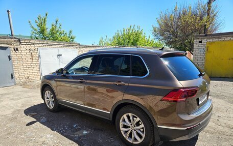 Volkswagen Tiguan II, 2017 год, 2 300 000 рублей, 28 фотография