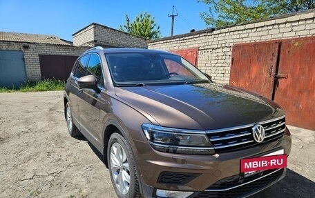 Volkswagen Tiguan II, 2017 год, 2 300 000 рублей, 22 фотография