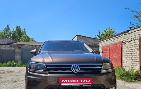 Volkswagen Tiguan II, 2017 год, 2 300 000 рублей, 21 фотография