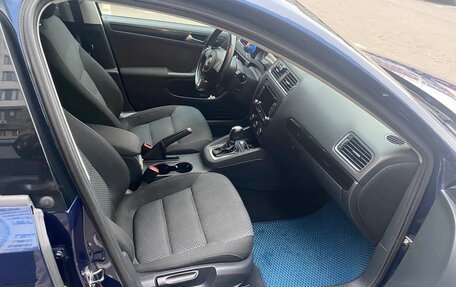 Volkswagen Jetta VI, 2011 год, 1 050 000 рублей, 9 фотография