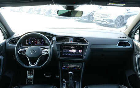 Volkswagen Tiguan II, 2021 год, 4 070 000 рублей, 12 фотография