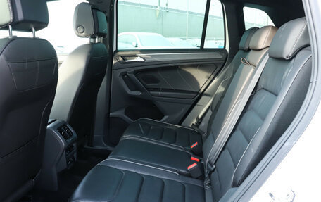 Volkswagen Tiguan II, 2021 год, 4 070 000 рублей, 10 фотография