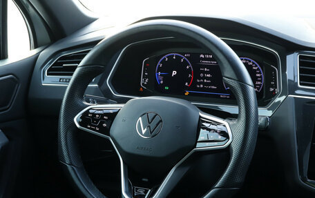 Volkswagen Tiguan II, 2021 год, 4 070 000 рублей, 22 фотография