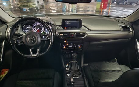 Mazda 6, 2017 год, 2 000 000 рублей, 18 фотография