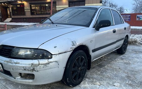 Mitsubishi Carisma I, 2003 год, 125 000 рублей, 2 фотография