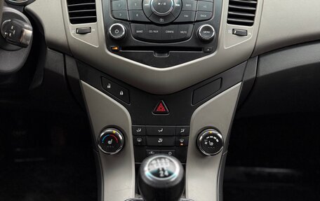 Chevrolet Cruze II, 2010 год, 480 000 рублей, 18 фотография