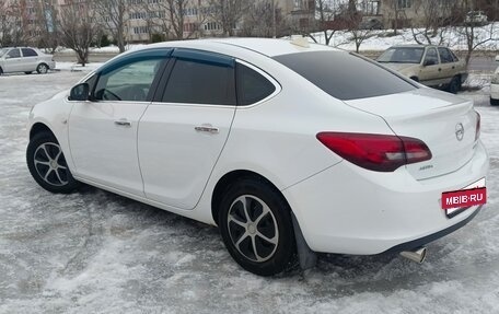 Opel Astra J, 2013 год, 800 000 рублей, 5 фотография