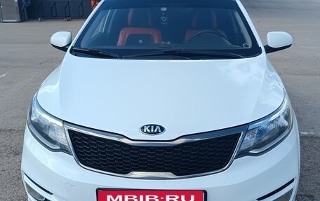 KIA Rio III рестайлинг, 2016 год, 875 000 рублей, 3 фотография