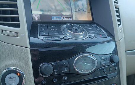 Infiniti FX II, 2011 год, 1 850 000 рублей, 3 фотография