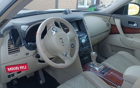 Infiniti FX II, 2011 год, 1 850 000 рублей, 11 фотография