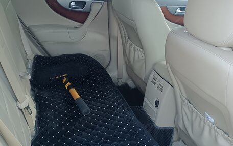 Infiniti FX II, 2011 год, 1 850 000 рублей, 14 фотография