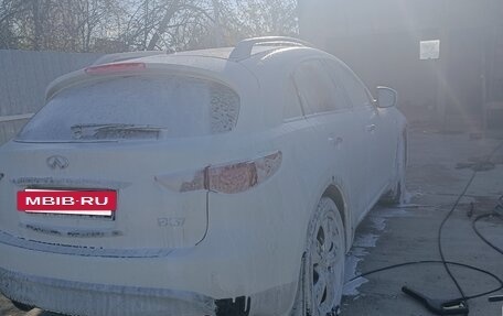 Infiniti FX II, 2011 год, 1 850 000 рублей, 21 фотография