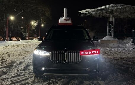 BMW X7, 2021 год, 7 000 000 рублей, 3 фотография