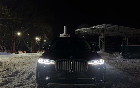 BMW X7, 2021 год, 7 000 000 рублей, 6 фотография