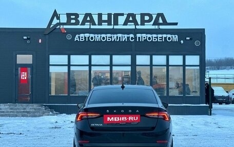 Skoda Octavia IV, 2020 год, 2 400 000 рублей, 4 фотография