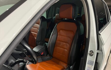 Volkswagen Tiguan II, 2017 год, 2 890 000 рублей, 15 фотография