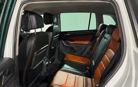 Volkswagen Tiguan II, 2017 год, 2 890 000 рублей, 18 фотография