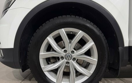 Volkswagen Tiguan II, 2017 год, 2 890 000 рублей, 22 фотография