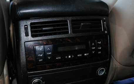 Toyota Land Cruiser 200, 2009 год, 2 800 000 рублей, 10 фотография