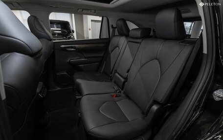 Toyota Highlander, 2025 год, 5 500 000 рублей, 14 фотография