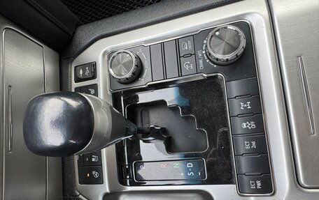 Toyota Land Cruiser 200, 2015 год, 5 700 000 рублей, 8 фотография