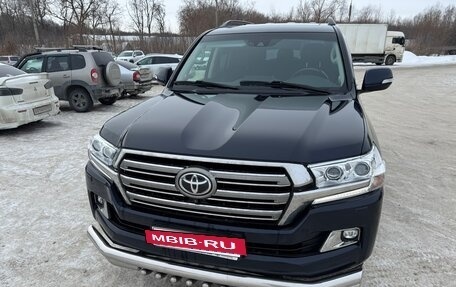 Toyota Land Cruiser 200, 2015 год, 5 700 000 рублей, 7 фотография