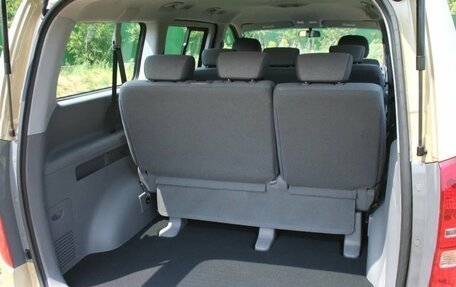 Hyundai H-1 II рестайлинг, 2011 год, 1 700 000 рублей, 3 фотография