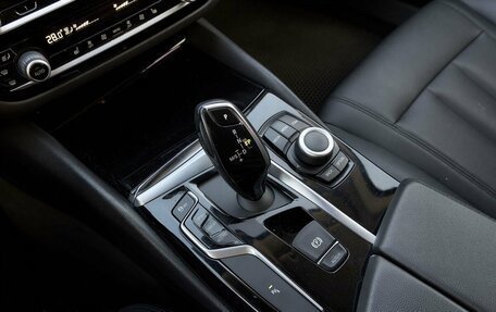 BMW 5 серия, 2018 год, 2 889 000 рублей, 11 фотография