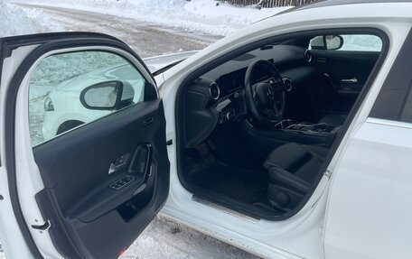 Mercedes-Benz A-Класс, 2020 год, 2 350 000 рублей, 12 фотография