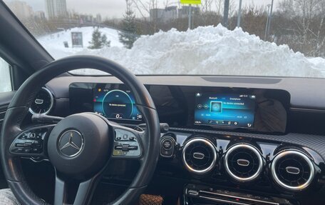 Mercedes-Benz A-Класс, 2020 год, 2 350 000 рублей, 14 фотография