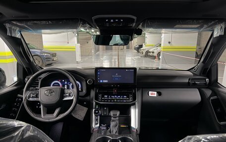 Toyota Land Cruiser, 2025 год, 16 000 000 рублей, 19 фотография