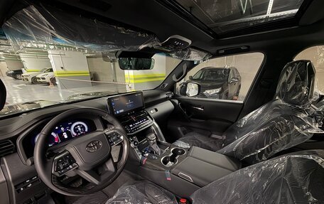 Toyota Land Cruiser, 2025 год, 16 000 000 рублей, 29 фотография