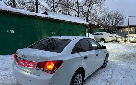 Chevrolet Cruze II, 2013 год, 690 000 рублей, 3 фотография