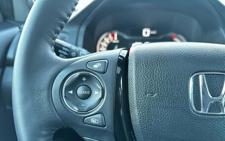 Honda Pilot III рестайлинг, 2018 год, 3 500 000 рублей, 15 фотография