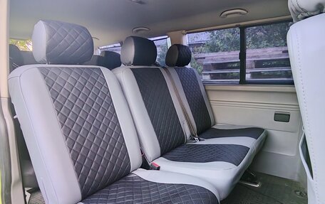 Volkswagen Caravelle T5, 2007 год, 1 300 000 рублей, 5 фотография