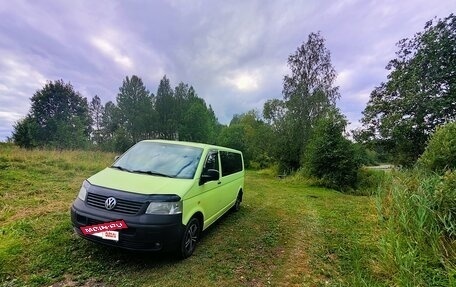 Volkswagen Caravelle T5, 2007 год, 1 300 000 рублей, 2 фотография