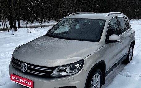 Volkswagen Tiguan I, 2011 год, 1 370 000 рублей, 2 фотография