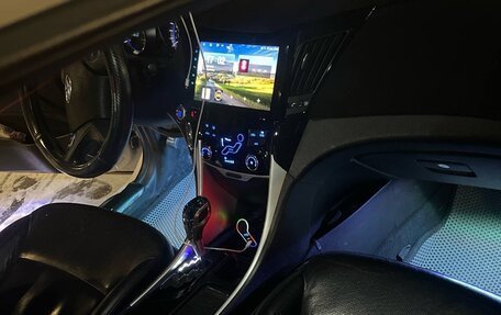 Hyundai Sonata VI, 2010 год, 1 050 000 рублей, 5 фотография