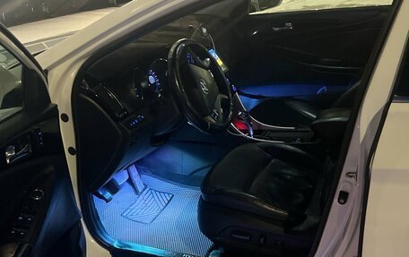 Hyundai Sonata VI, 2010 год, 1 050 000 рублей, 3 фотография