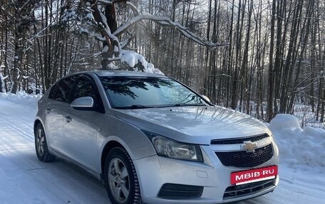 Chevrolet Cruze II, 2012 год, 630 000 рублей, 2 фотография