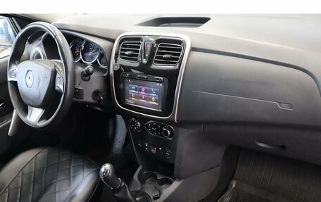 Renault Sandero II рестайлинг, 2017 год, 949 800 рублей, 5 фотография