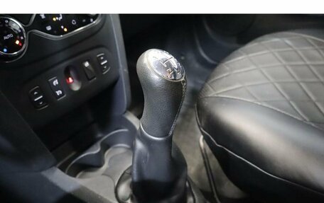 Renault Sandero II рестайлинг, 2017 год, 949 800 рублей, 12 фотография