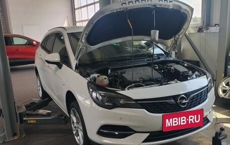 Opel Astra K, 2020 год, 1 300 000 рублей, 1 фотография